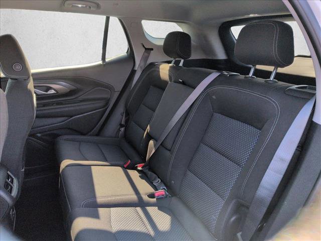Used 2023 GMC Terrain SLE w/ Driver Convenience Package image 18