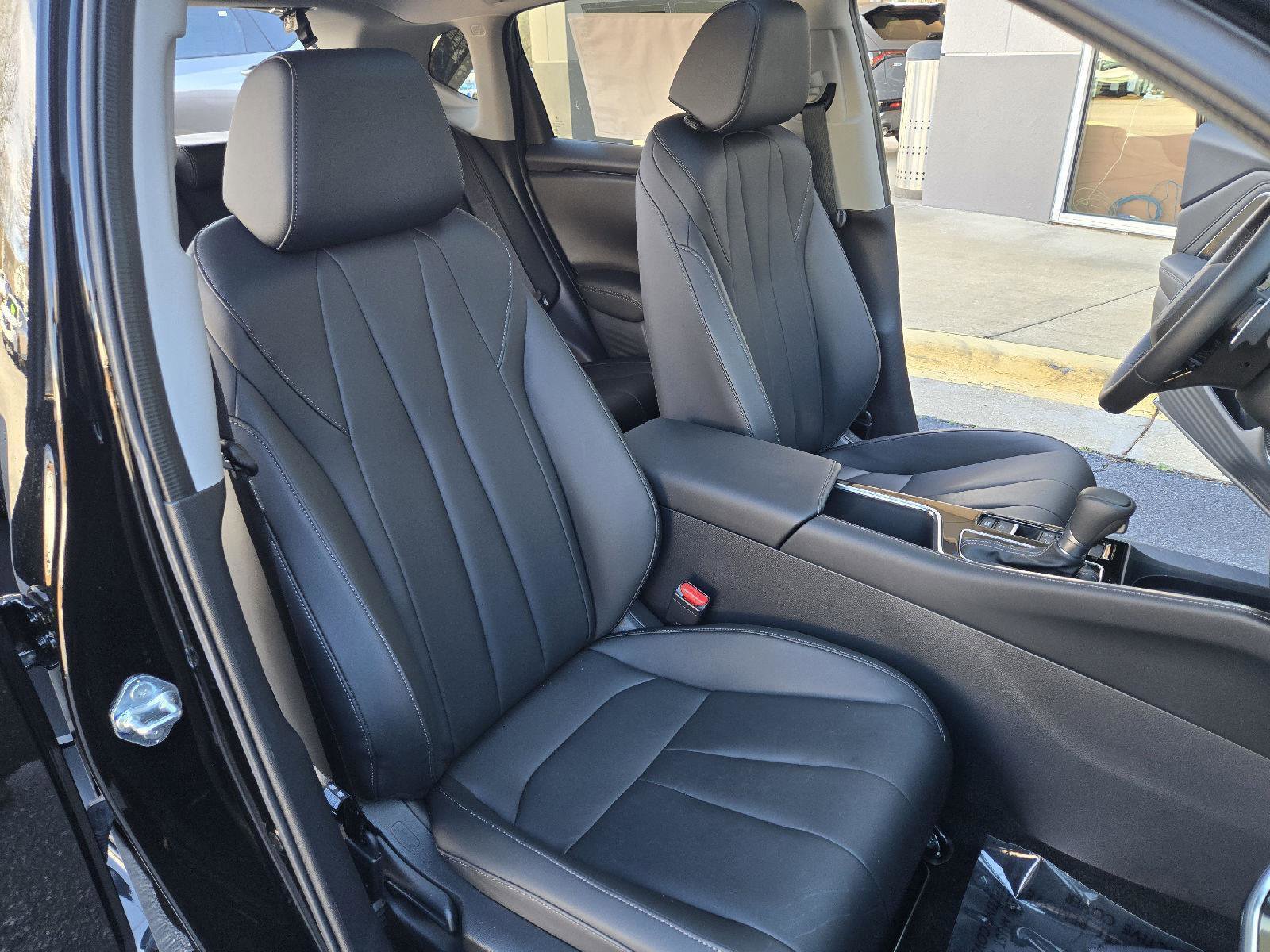 Certified 2025 Acura ADX FWD image 26