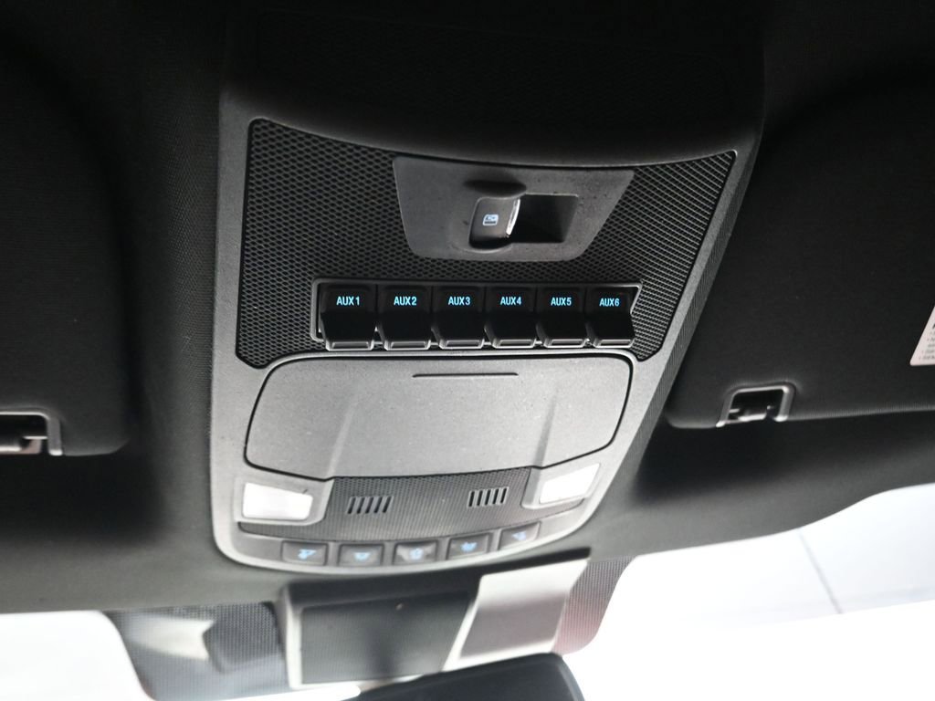 Used 2022 Ford F250 Platinum w/ FX4 Off-Road Package image 13