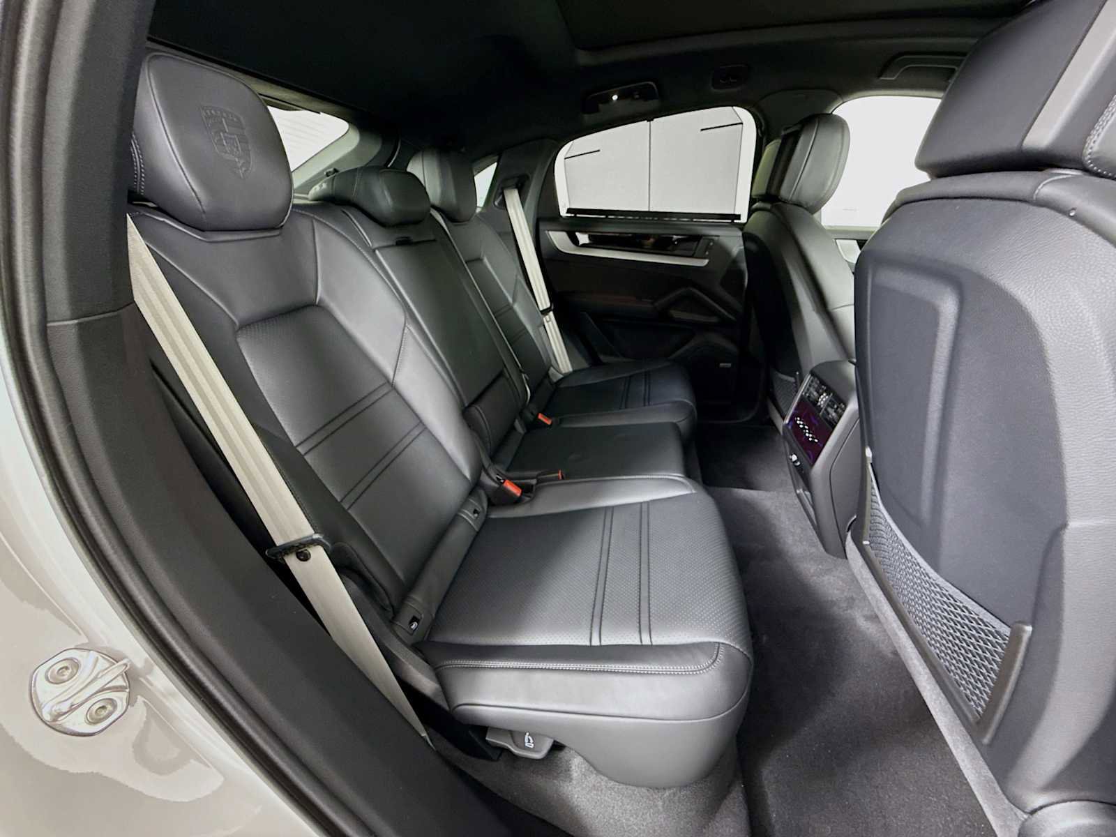 New 2026 Porsche Cayenne S image 29