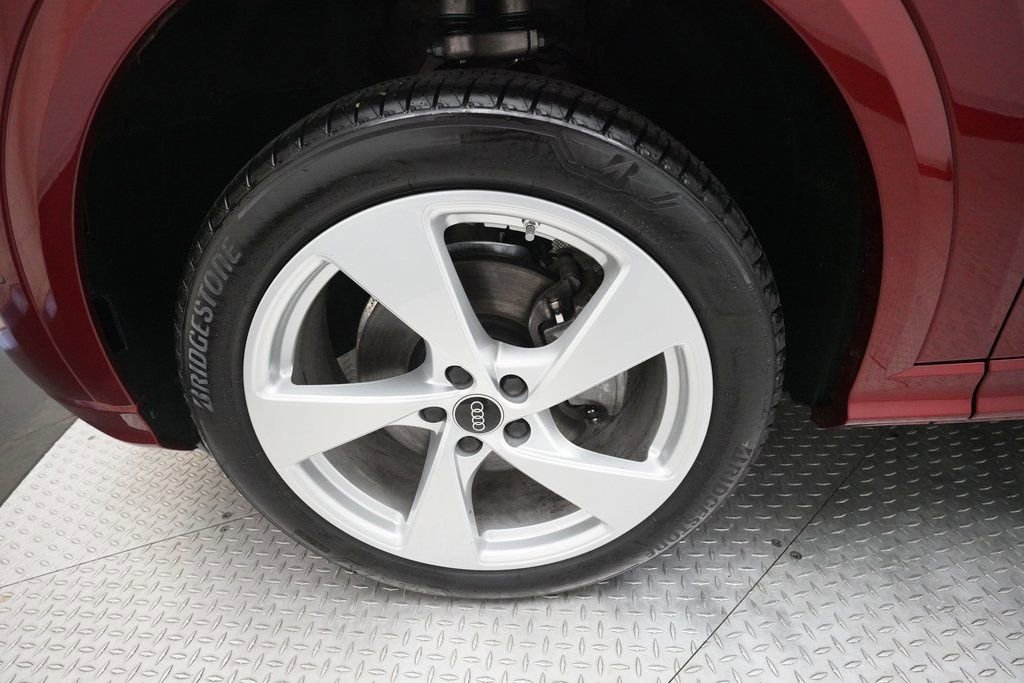 Certified 2025 Audi Q5 Premium Plus w/ Premium Plus image 8