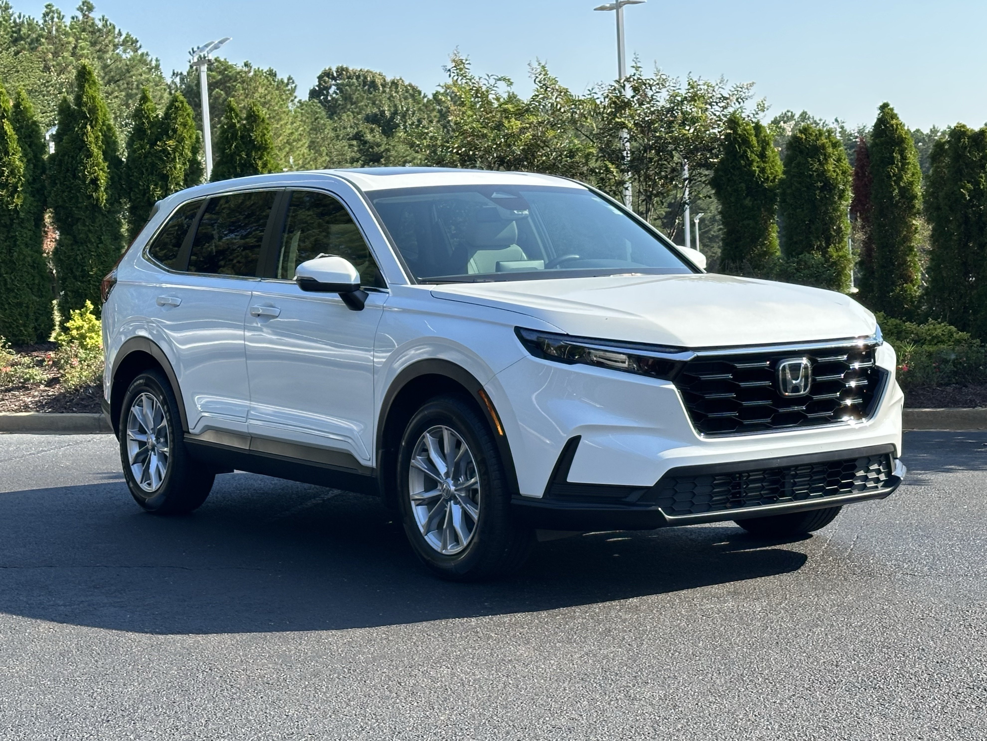 Used 2023 Honda CR-V EX image 2