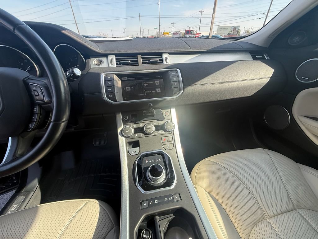Used 2016 Land Rover Range Rover Evoque HSE image 15