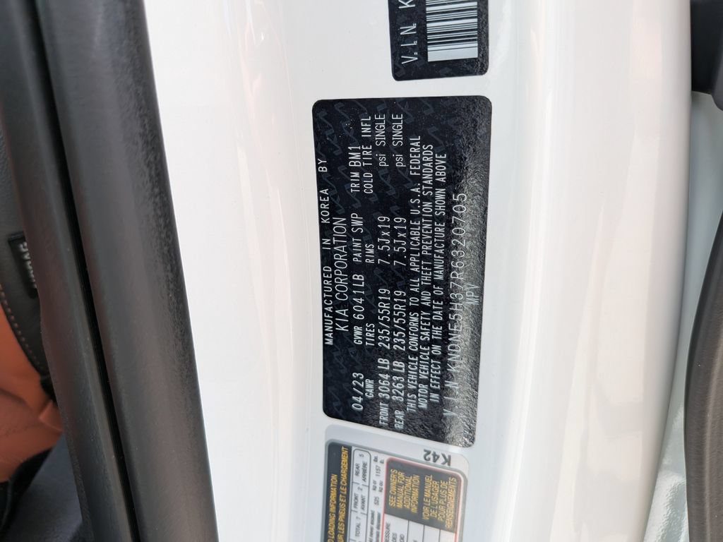 Certified 2024 Kia Carnival SX Prestige FWD image 39