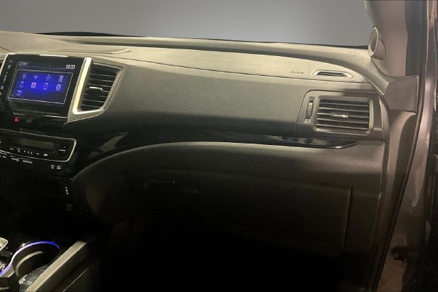 Used 2019 Honda Ridgeline RTL-E image 27