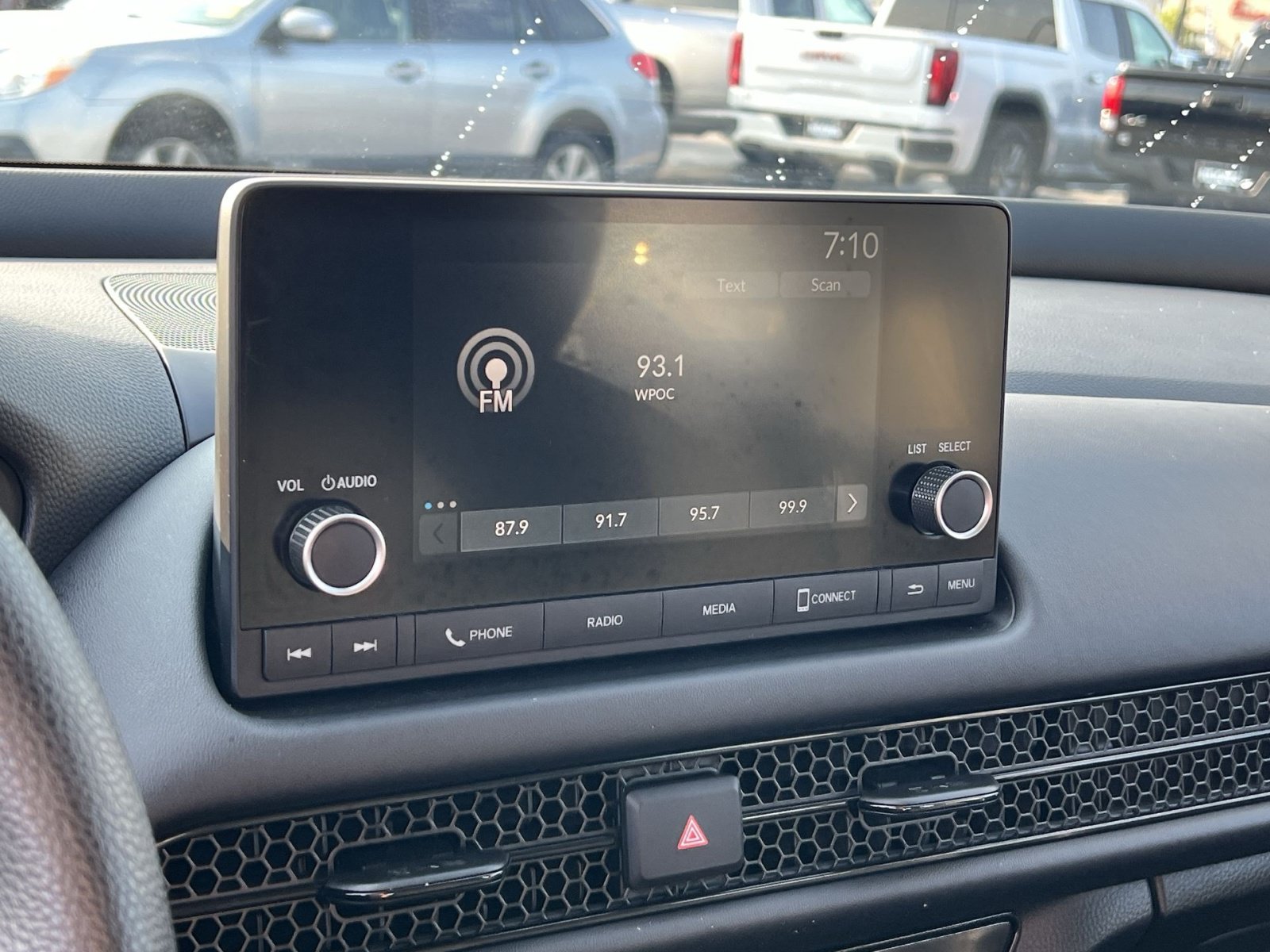 Used 2025 Honda HR-V LX image 18