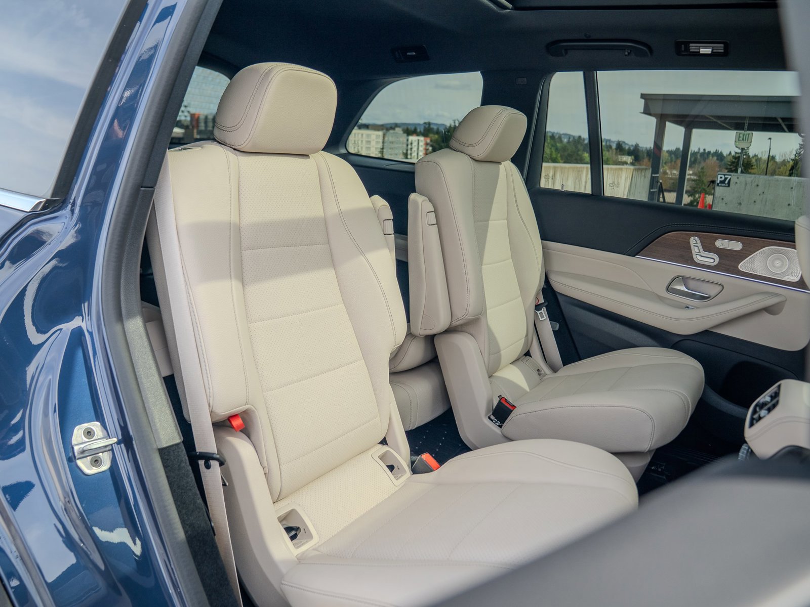 Certified 2026 Mercedes-Benz GLS 450 4MATIC image 27