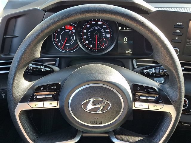 Used 2023 Hyundai Elantra SEL FWD image 18