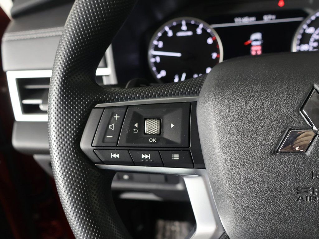 New 2026 Mitsubishi Outlander ES AWD/4WD image 42