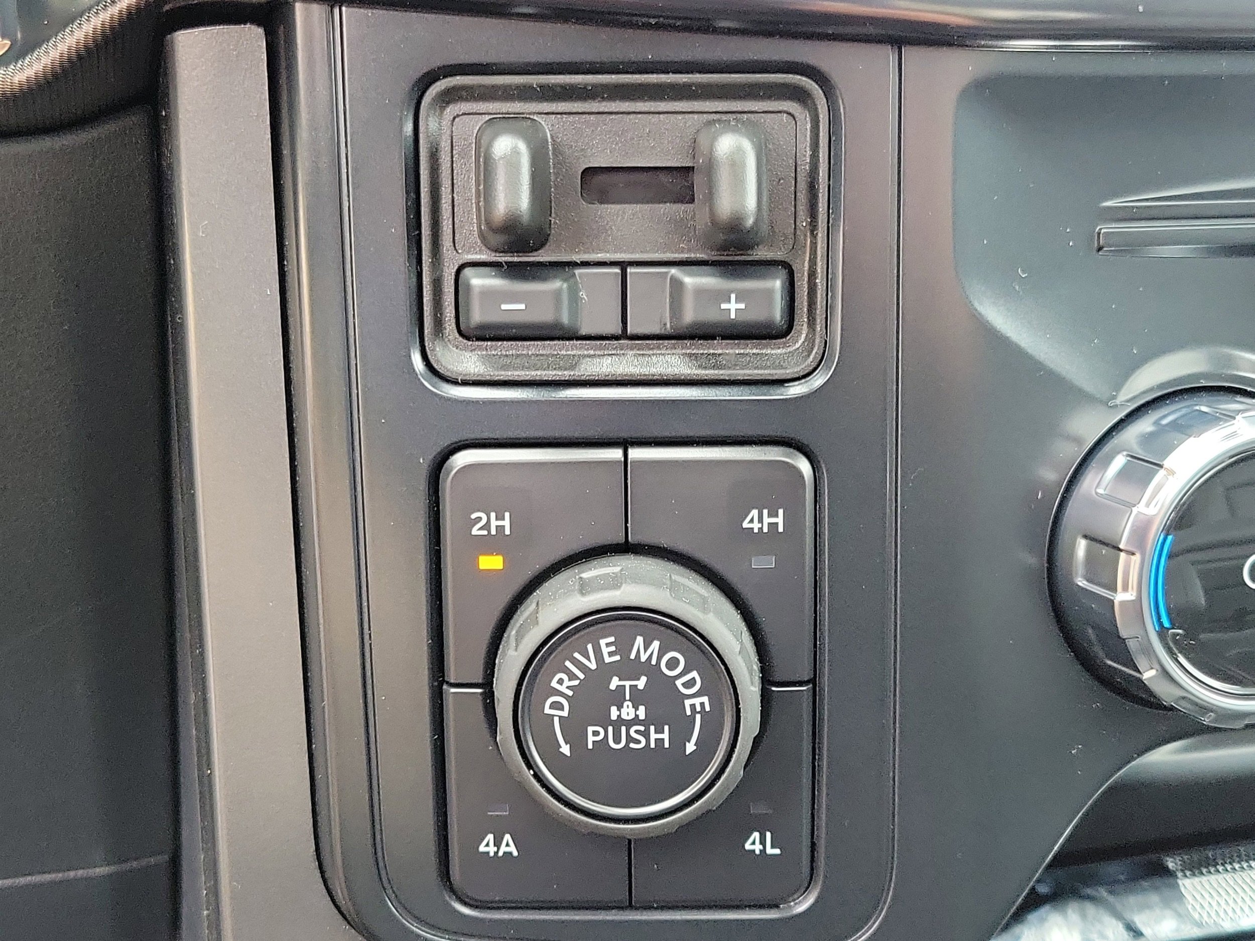 New 2026 Ford F150 Lariat w/ Equipment Group 502A High AWD/4WD image 34