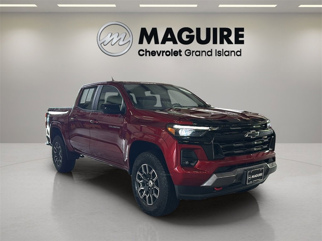 Used 2024 Chevrolet Colorado Z71 w/ Z71 Convenience Package 2 image 7
