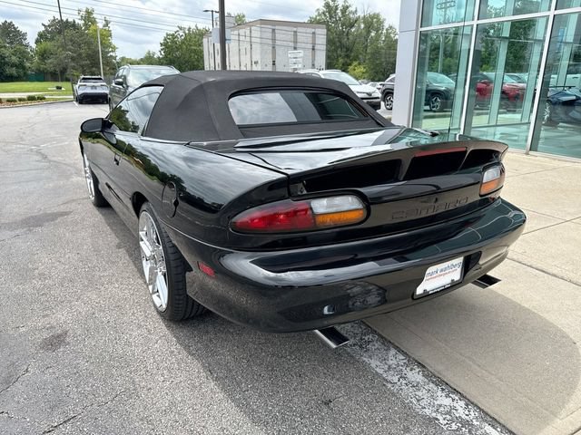 Used 2001 Chevrolet Camaro Z28 w/ SS Performance/Appearance Pkg RWD image 12