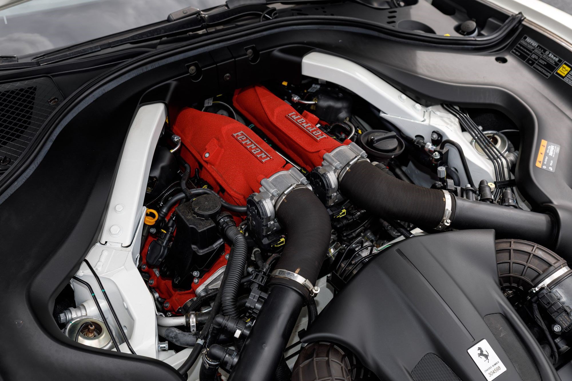 Used 2024 Ferrari Roma Spider RWD image 12