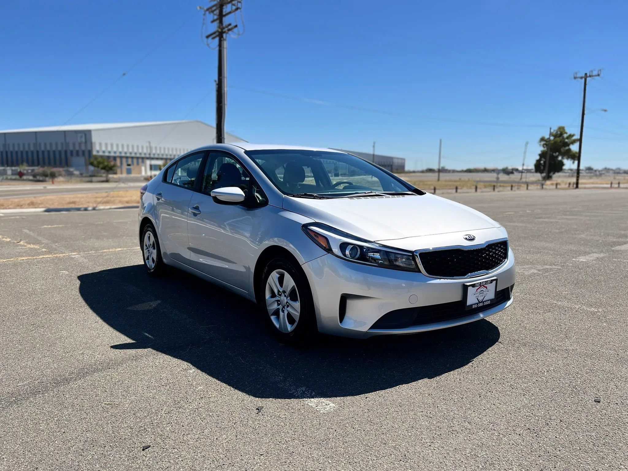 Used 2018 Kia Forte LX FWD image 3