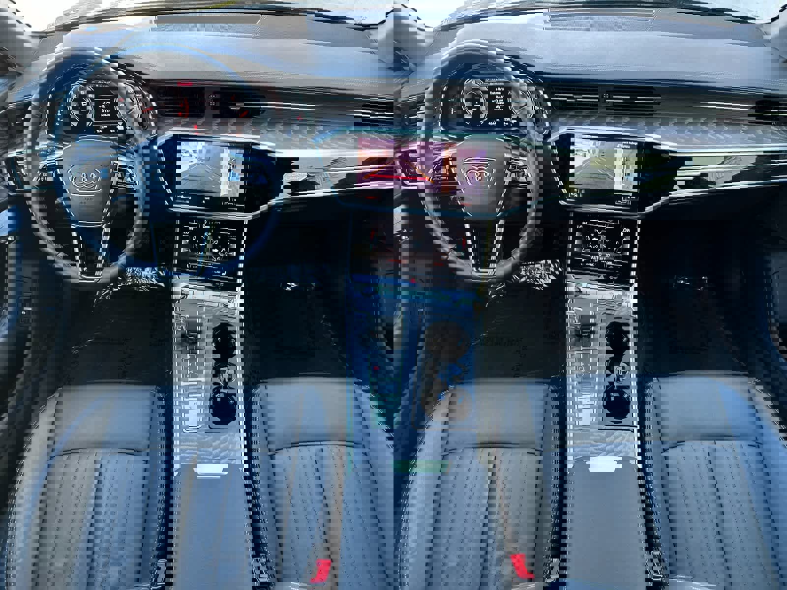 Used 2025 Audi A6 Premium w/ Convenience Package image 3