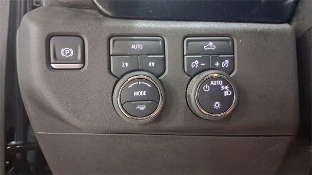 Used 2025 Chevrolet Silverado 1500 LT image 31