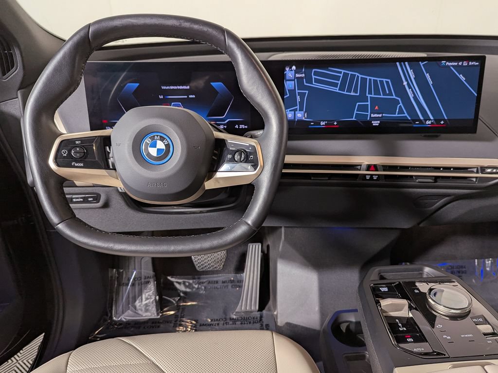 Certified 2023 BMW iX xDrive50 w/ Sport Package AWD/4WD image 21