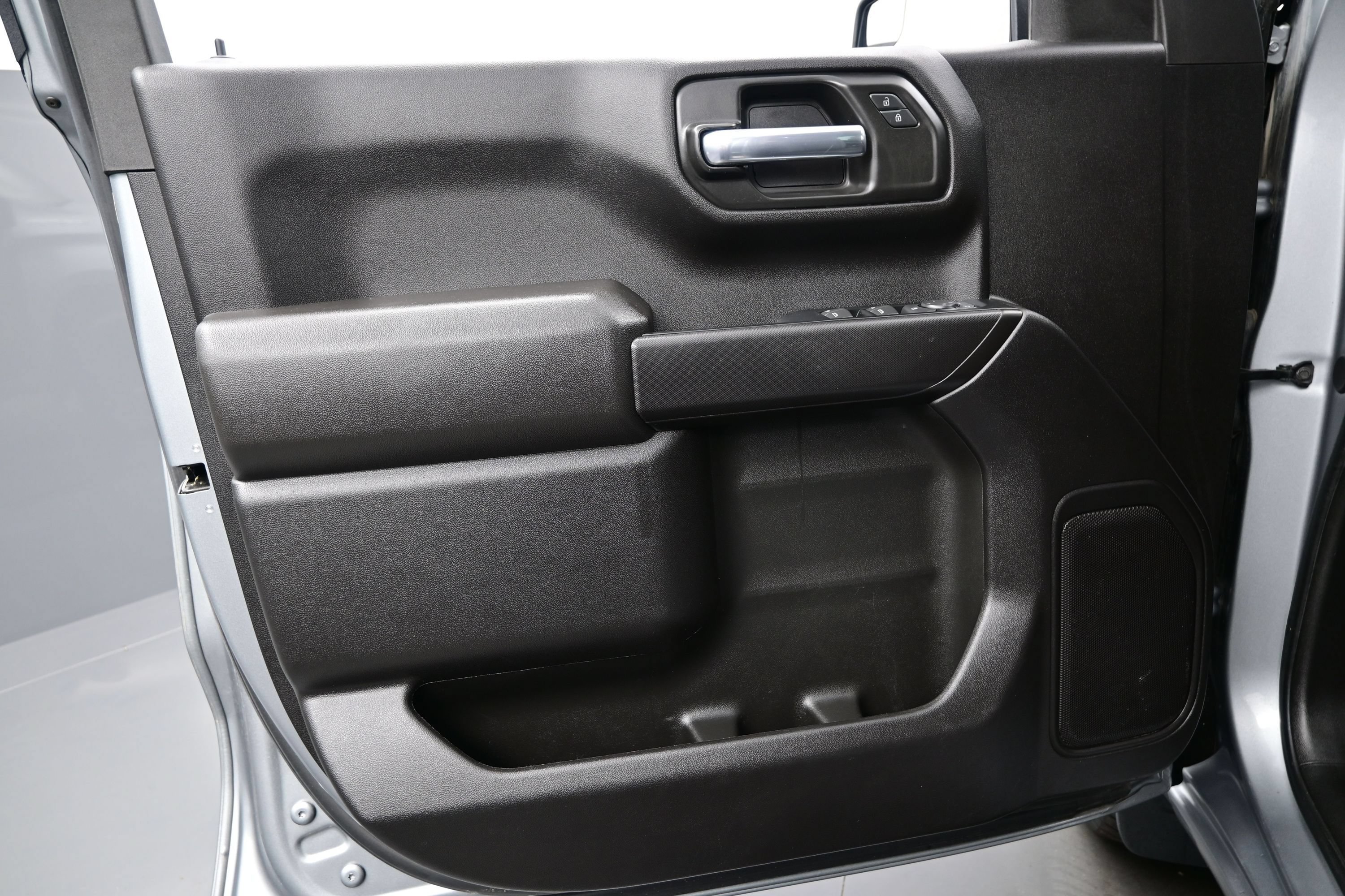 Used 2024 Chevrolet Silverado 1500 Custom AWD/4WD image 9