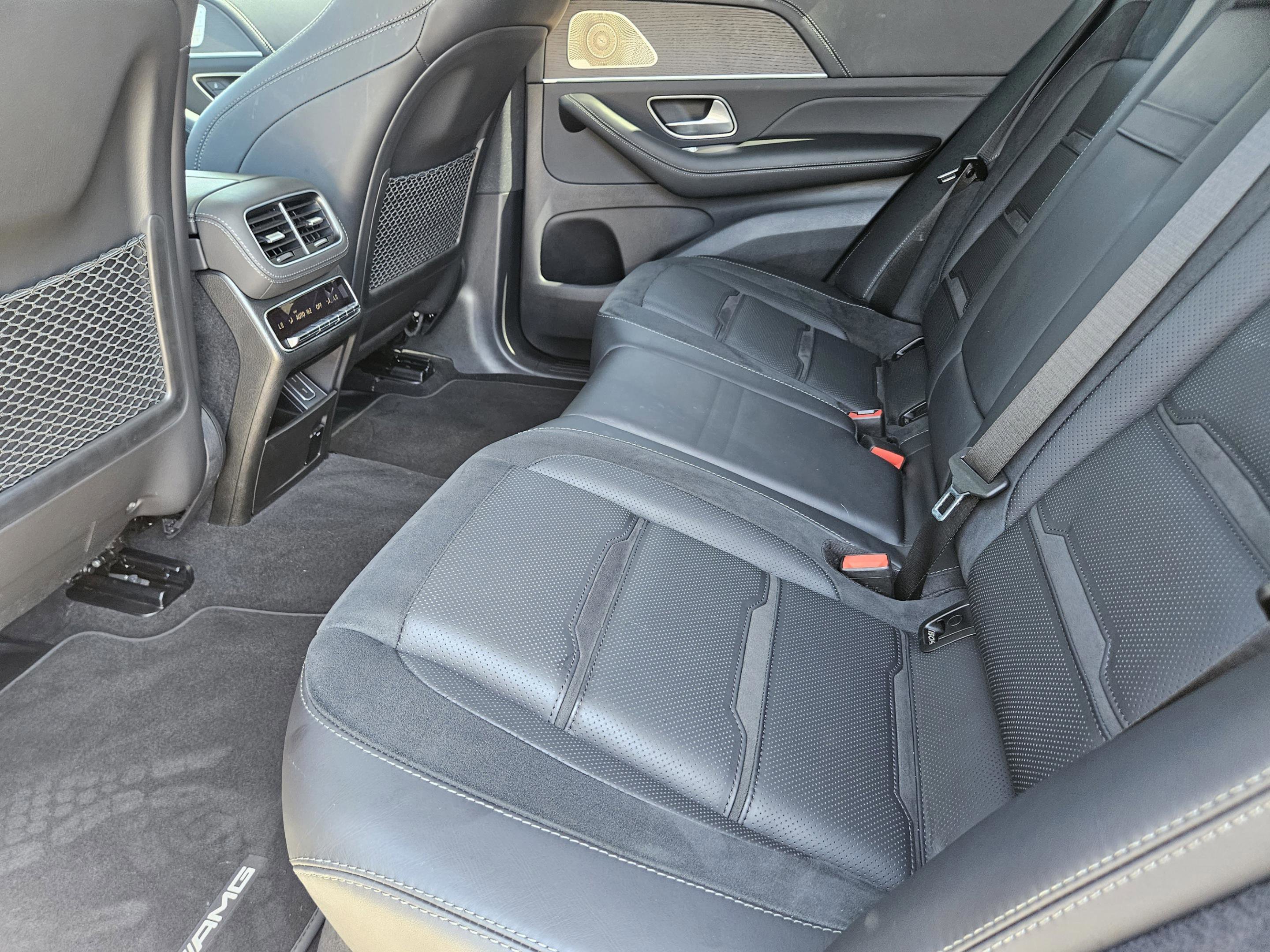 Used 2023 Mercedes-Benz GLE 53 AMG 4MATIC image 30