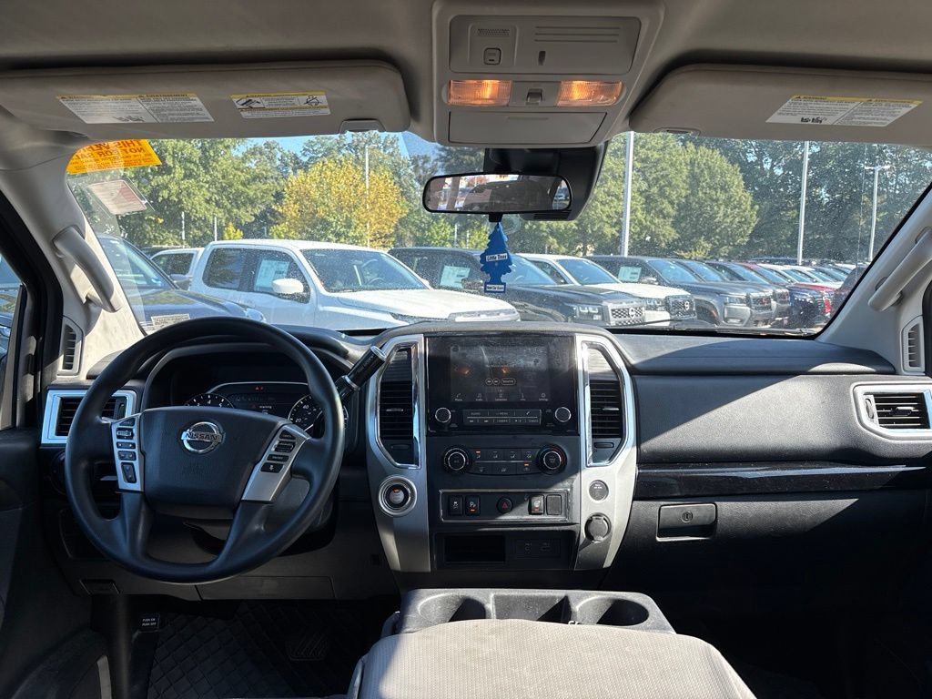 Used 2021 Nissan Titan SV w/ Accessory Utility Package RWD image 11