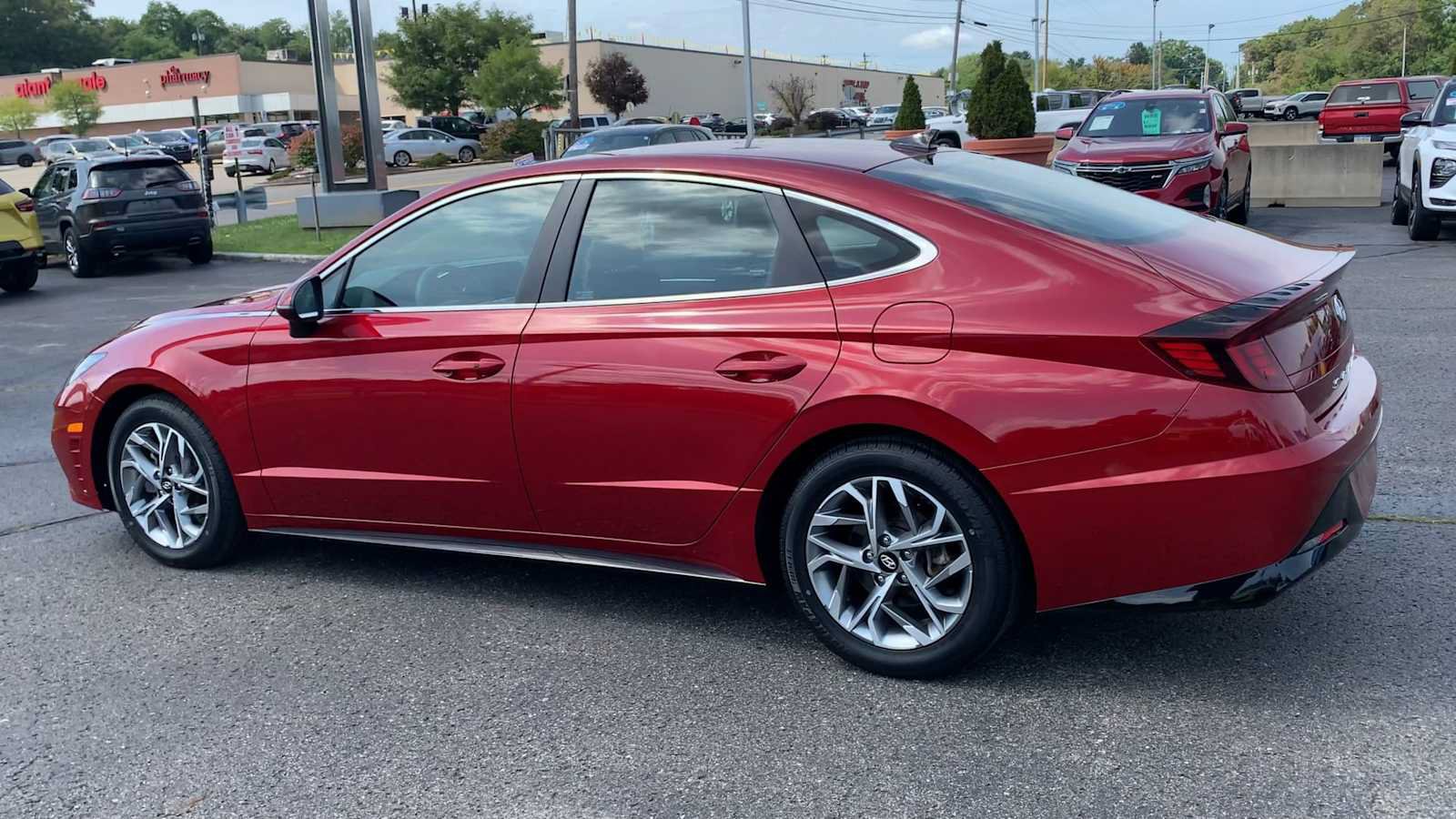 Used 2023 Hyundai Sonata SEL w/ Preferred Accessory Package FWD image 6