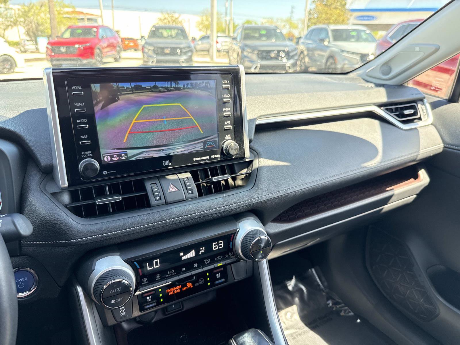 Used 2020 Toyota RAV4 Limited image 26