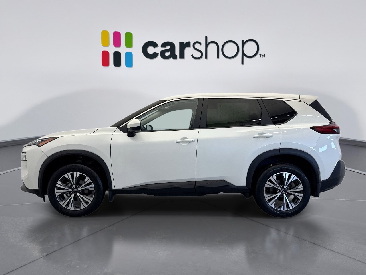 Used 2023 Nissan Rogue SV AWD/4WD image 2