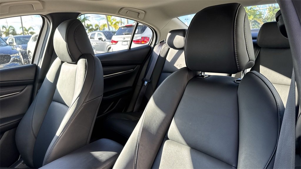Used 2023 MAZDA MAZDA3 s image 42