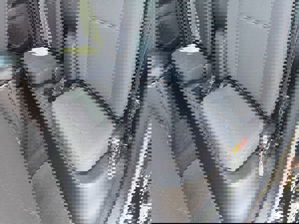 Used 2018 GMC Canyon SLE w/ SLE Convenience Package image 18