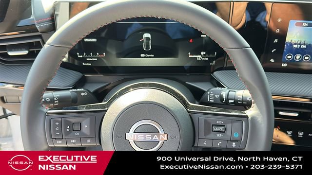 Used 2025 Nissan Kicks SR FWD image 11