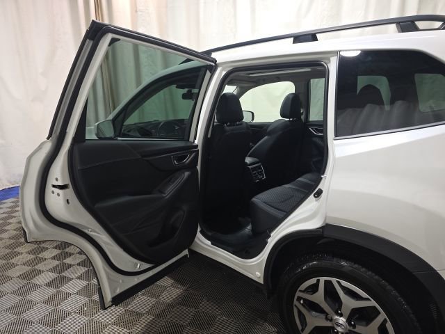 Certified 2023 Subaru Forester Premium image 24