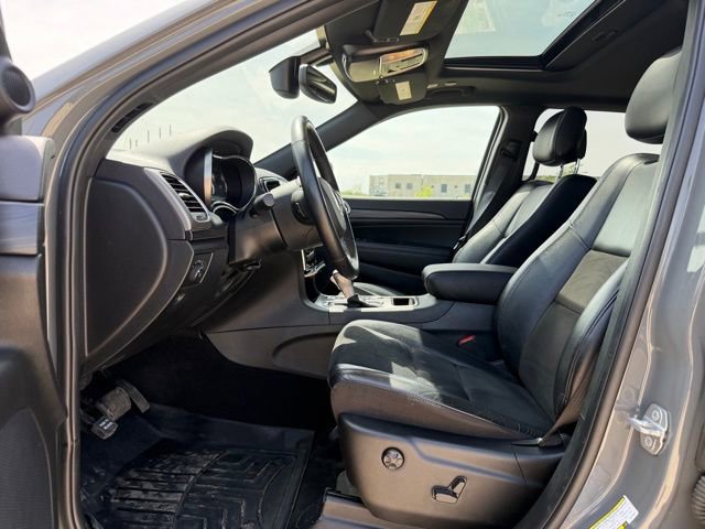 Used 2020 Jeep Grand Cherokee Altitude AWD/4WD image 7