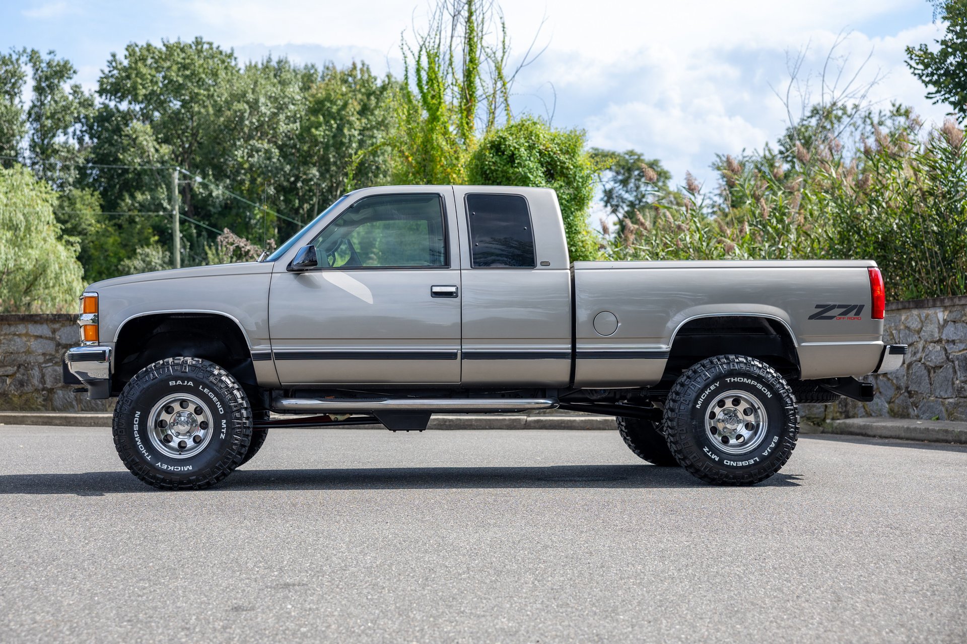 Used 1998 Chevrolet Silverado 1500 4x4 Extended Cab w/ Preferred Equipment Group 2 image 2