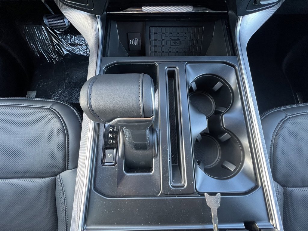 New 2025 Ford F150 Platinum w/ Equipment Group 702A High image 21