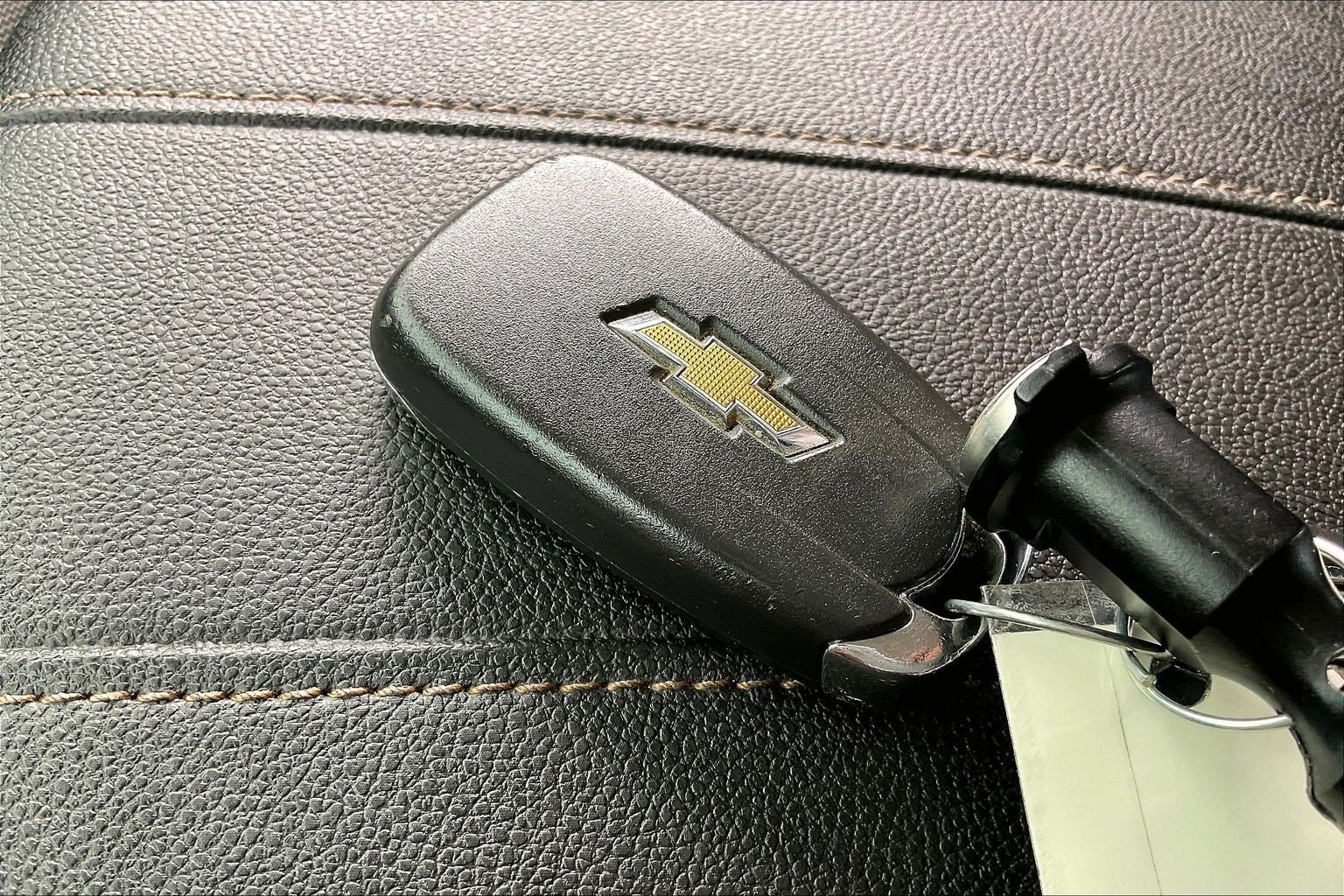Used 2020 Chevrolet Traverse LS FWD image 14