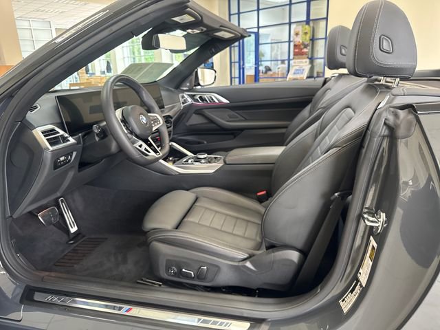 Used 2025 BMW 430i Convertible w/ M Sport Package RWD image 10