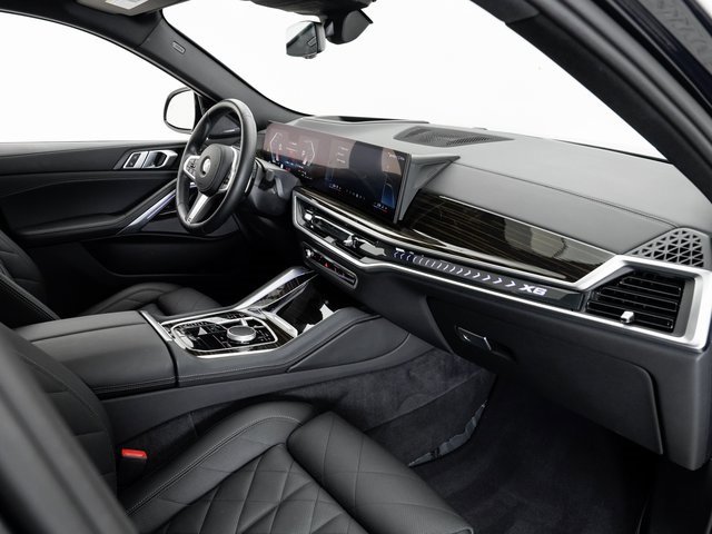 Used 2025 BMW X6 xDrive40i w/ Climate Comfort Package image 21