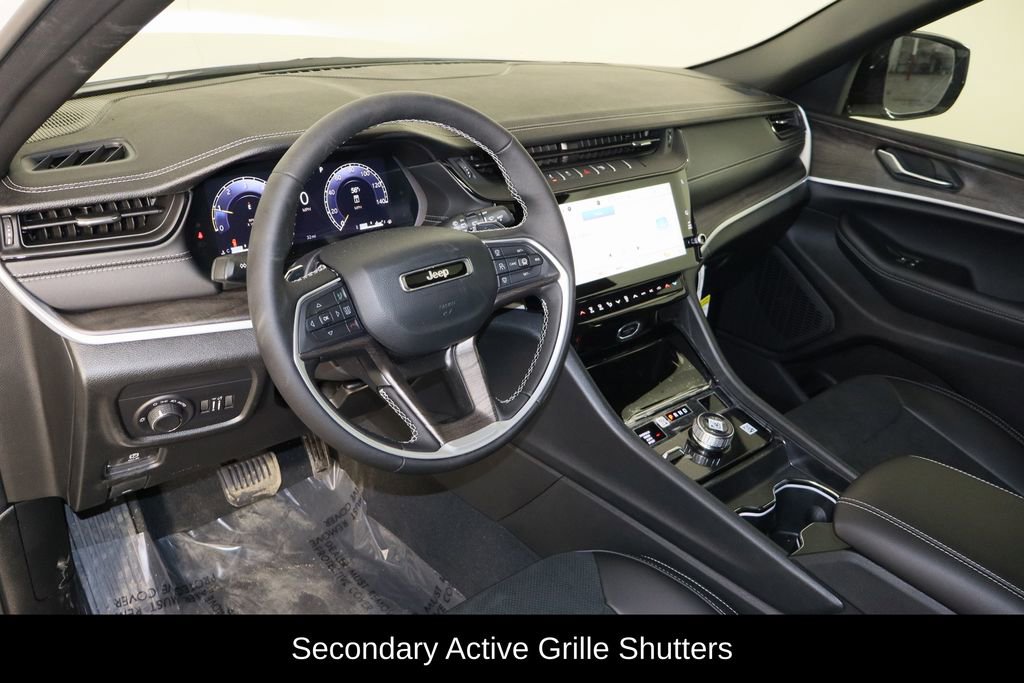 New 2026 Jeep Grand Cherokee Laredo image 28