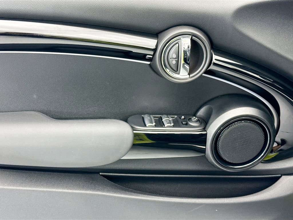 Certified 2024 MINI Cooper S image 25