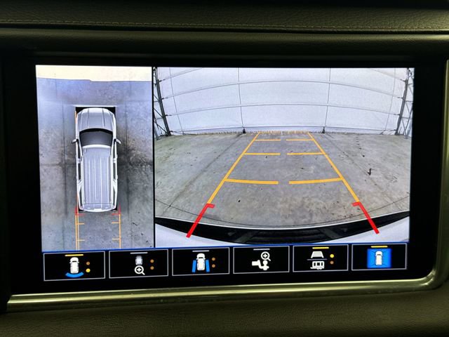 Used 2021 GMC Yukon XL Denali w/ Denali Premium Package image 15