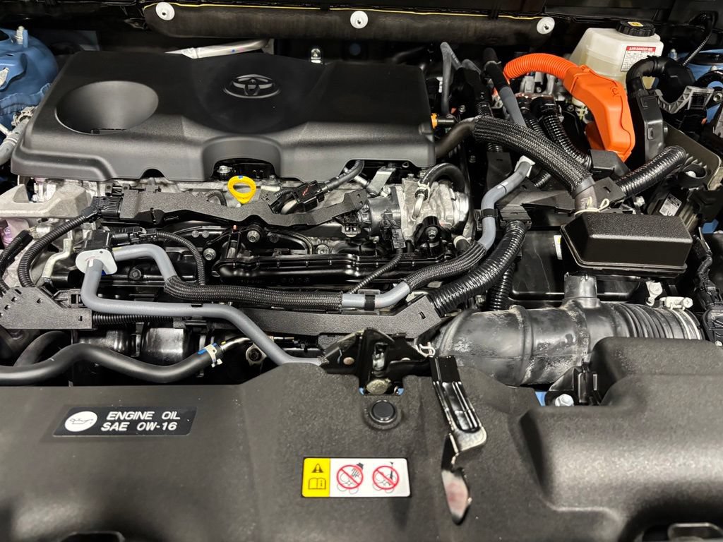 Used 2025 Toyota RAV4 XSE w/ Weather Package AWD/4WD image 67