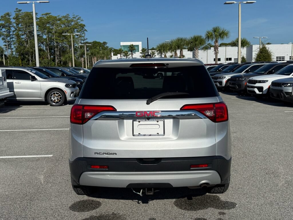 Used 2018 GMC Acadia SLE w/ LPO, Protection Package FWD image 4