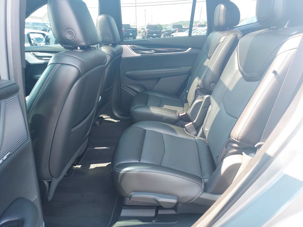 Used 2024 Cadillac XT6 Premium Luxury FWD image 19