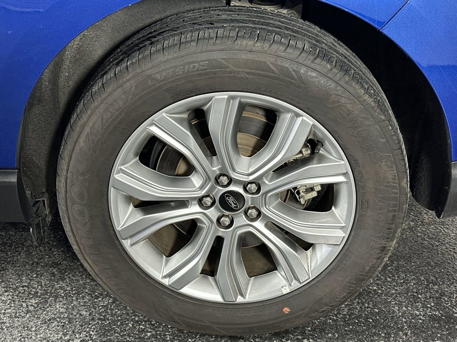 Used 2024 Ford Edge Titanium image 10