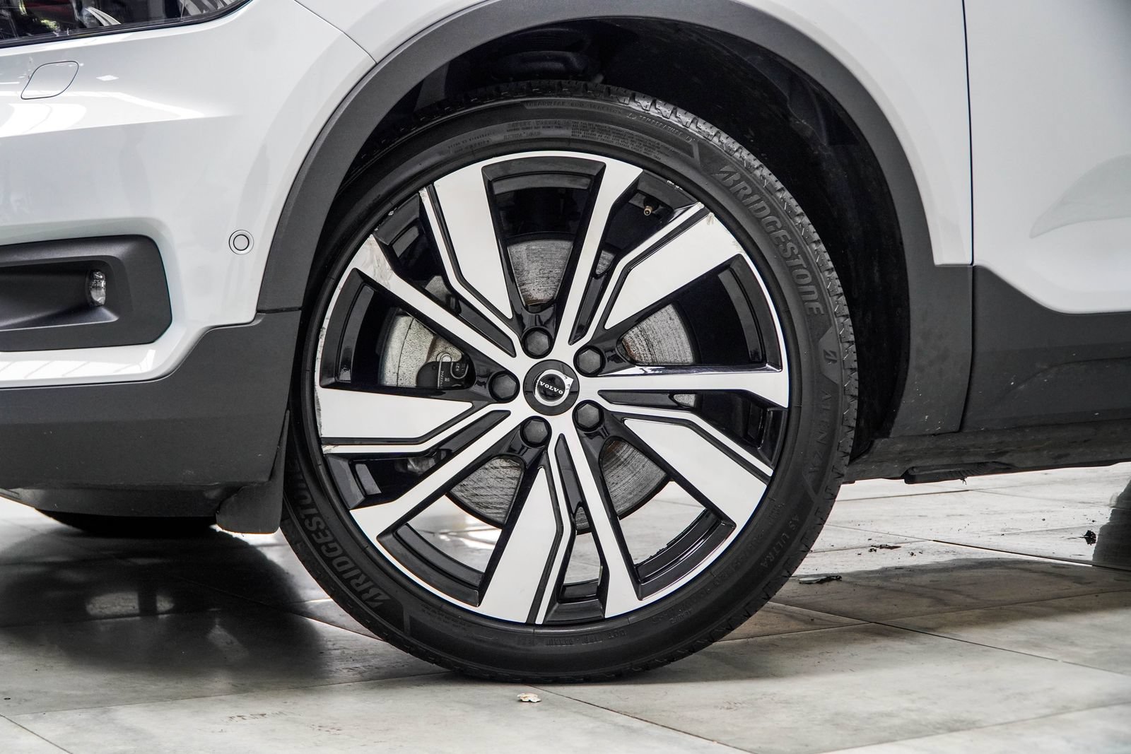 Used 2022 Volvo XC40 P8 Recharge Ultimate AWD/4WD image 7
