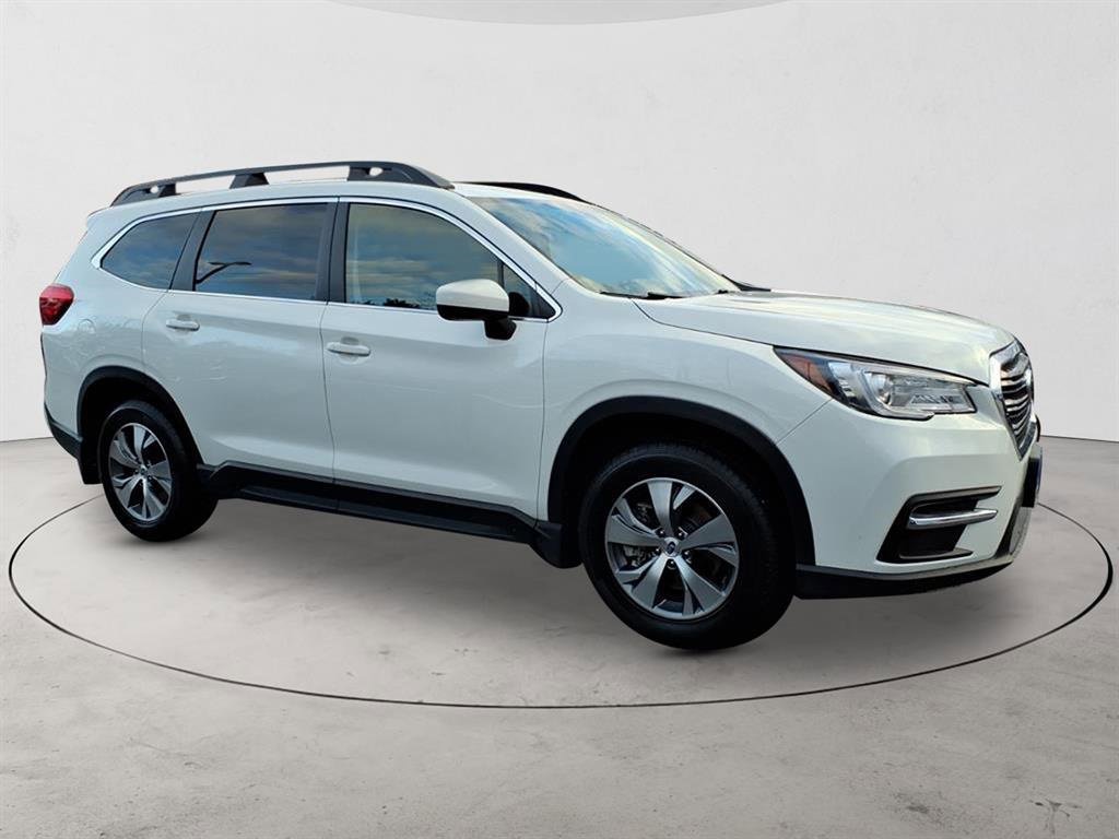 Used 2022 Subaru Ascent Premium image 4
