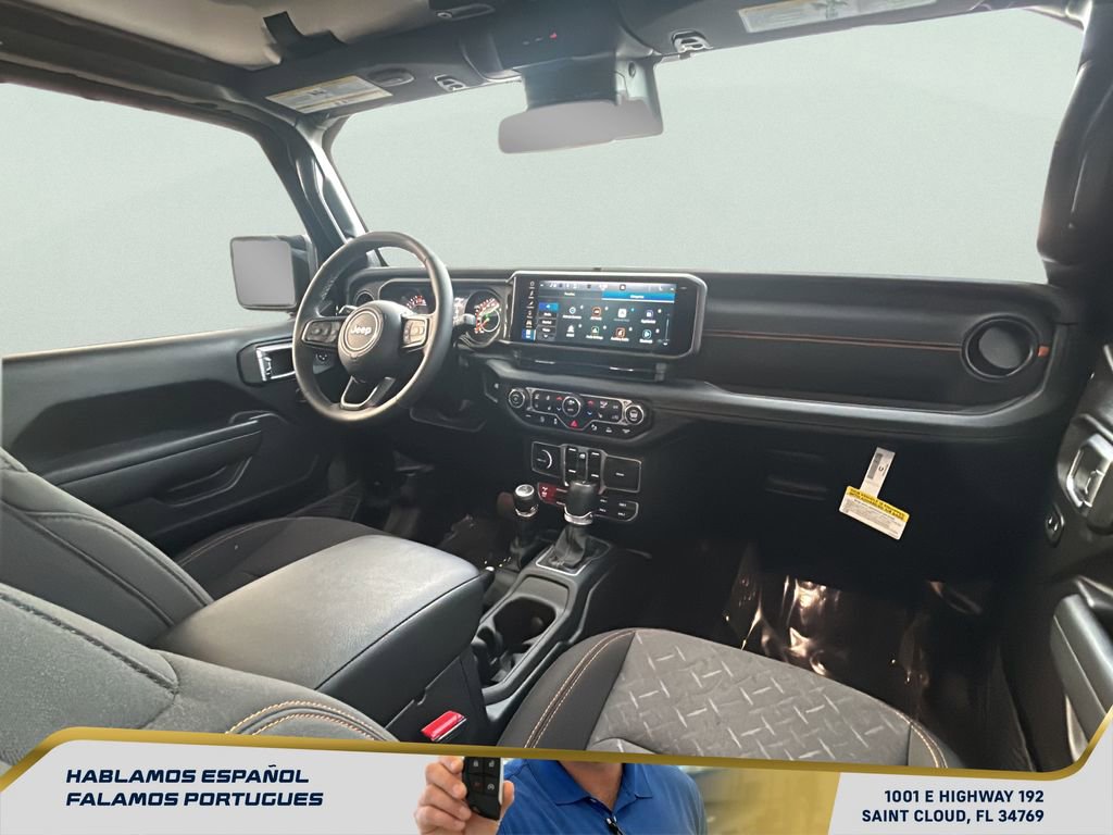 Used 2025 Jeep Gladiator Mojave w/ Safety Group image 33