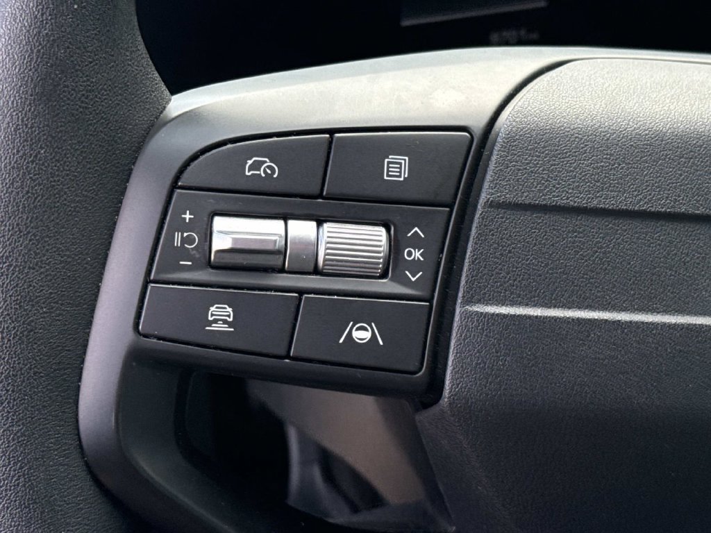 Used 2025 Kia K4 FWD image 29
