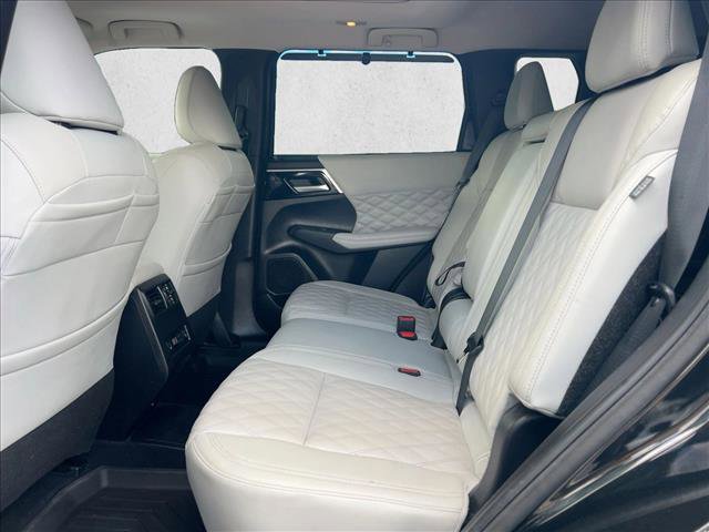Used 2023 Mitsubishi Outlander SEL image 20