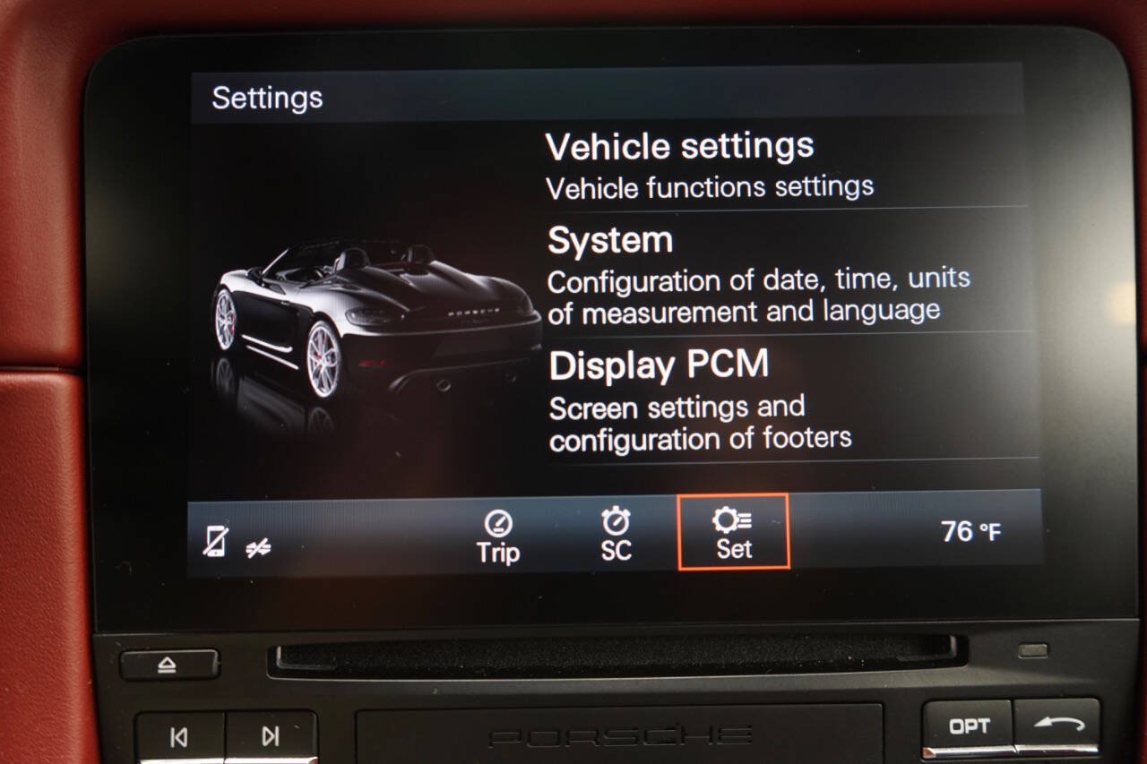 Used 2020 Porsche 718 Boxster Spyder RWD image 97